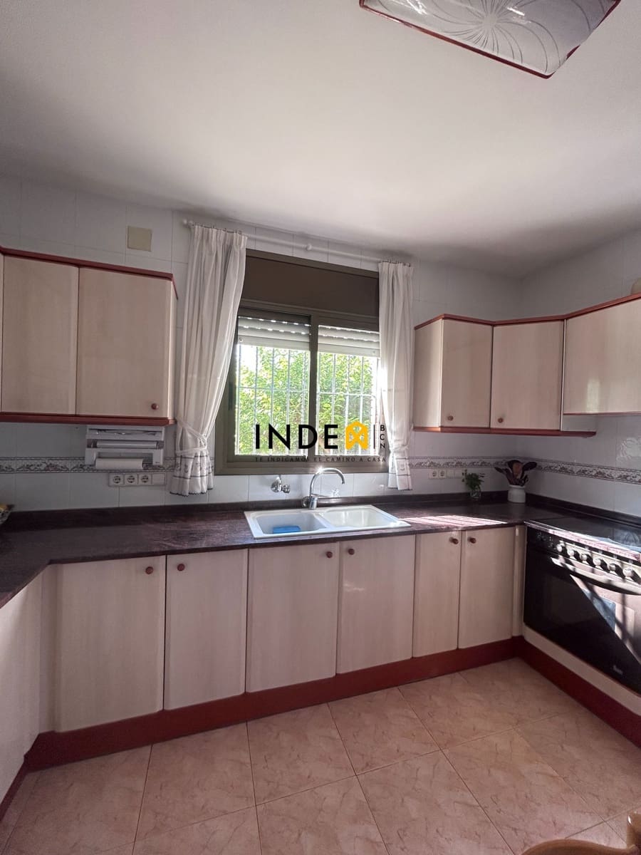 3 makuuhuone Huvila myytävänä paikassa Sitges mukana 
autotalli - 685 000 € (Ref: 9806178)