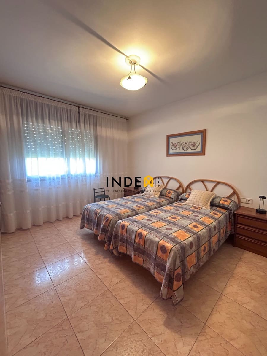 3 makuuhuone Huvila myytävänä paikassa Sitges mukana 
autotalli - 685 000 € (Ref: 9806178)