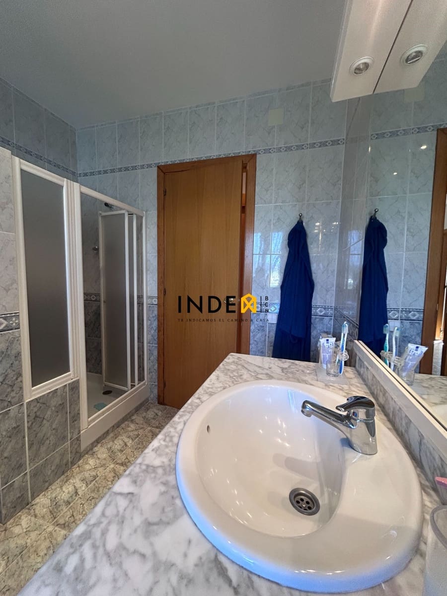 3 makuuhuone Huvila myytävänä paikassa Sitges mukana 
autotalli - 685 000 € (Ref: 9806178)