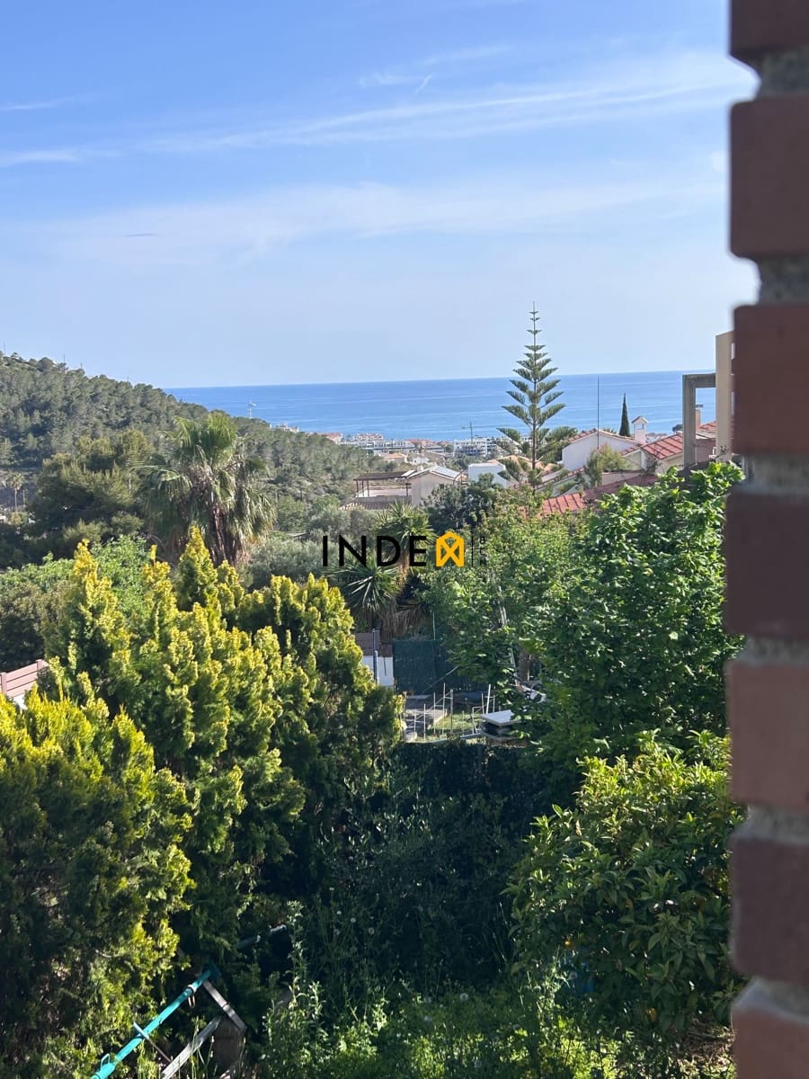 3 makuuhuone Huvila myytävänä paikassa Sitges mukana 
autotalli - 685 000 € (Ref: 9806178)