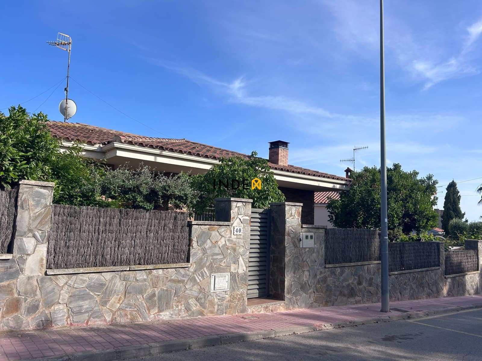 3 makuuhuone Huvila myytävänä paikassa Sitges mukana 
autotalli - 685 000 € (Ref: 9806178)