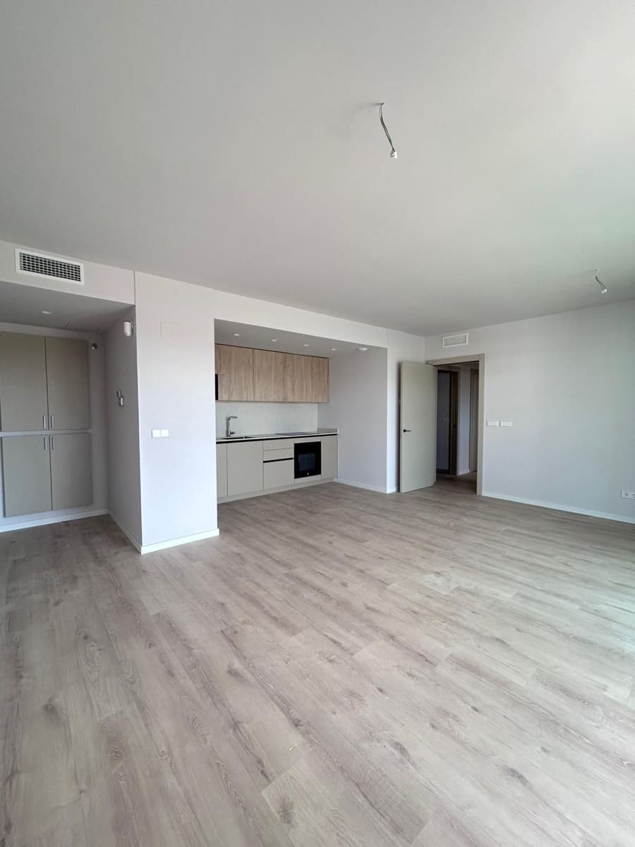 2 bedroom Flat for rent in Sant Pere de Ribes with pool garage - € 2,200 (Ref: 9851640)