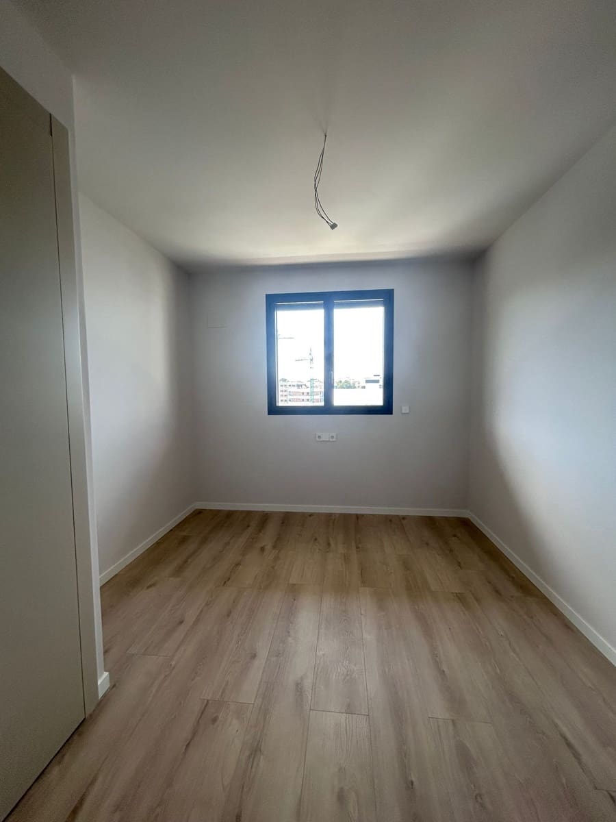 2 bedroom Flat for rent in Sant Pere de Ribes with pool garage - € 2,200 (Ref: 9851640)