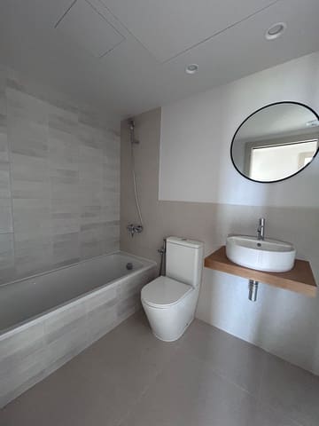 Piso de 2 habitaciones en Sant Pere de Ribes en alquiler con piscina garaje - 2.200 € (Ref: 9851640)