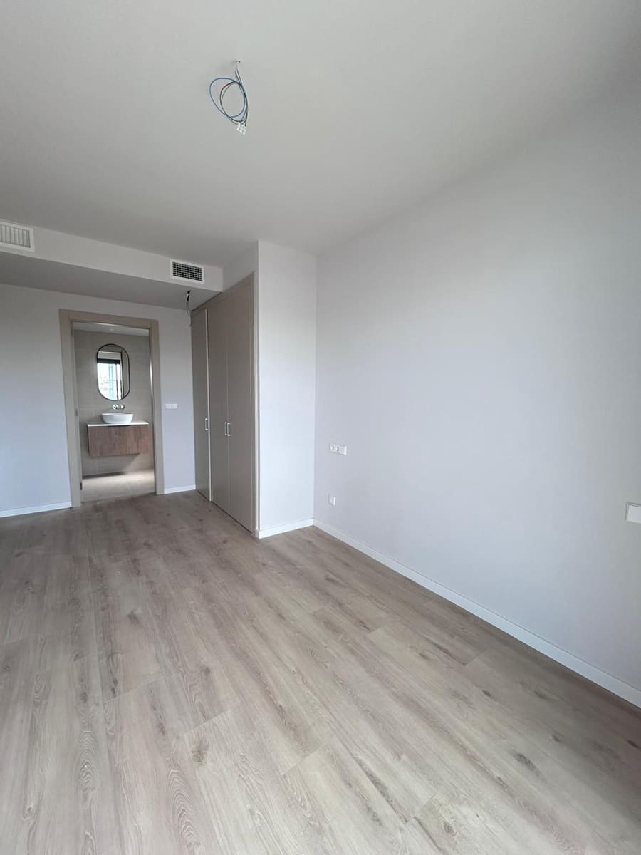 2 bedroom Flat for rent in Sant Pere de Ribes with pool garage - € 2,200 (Ref: 9851640)