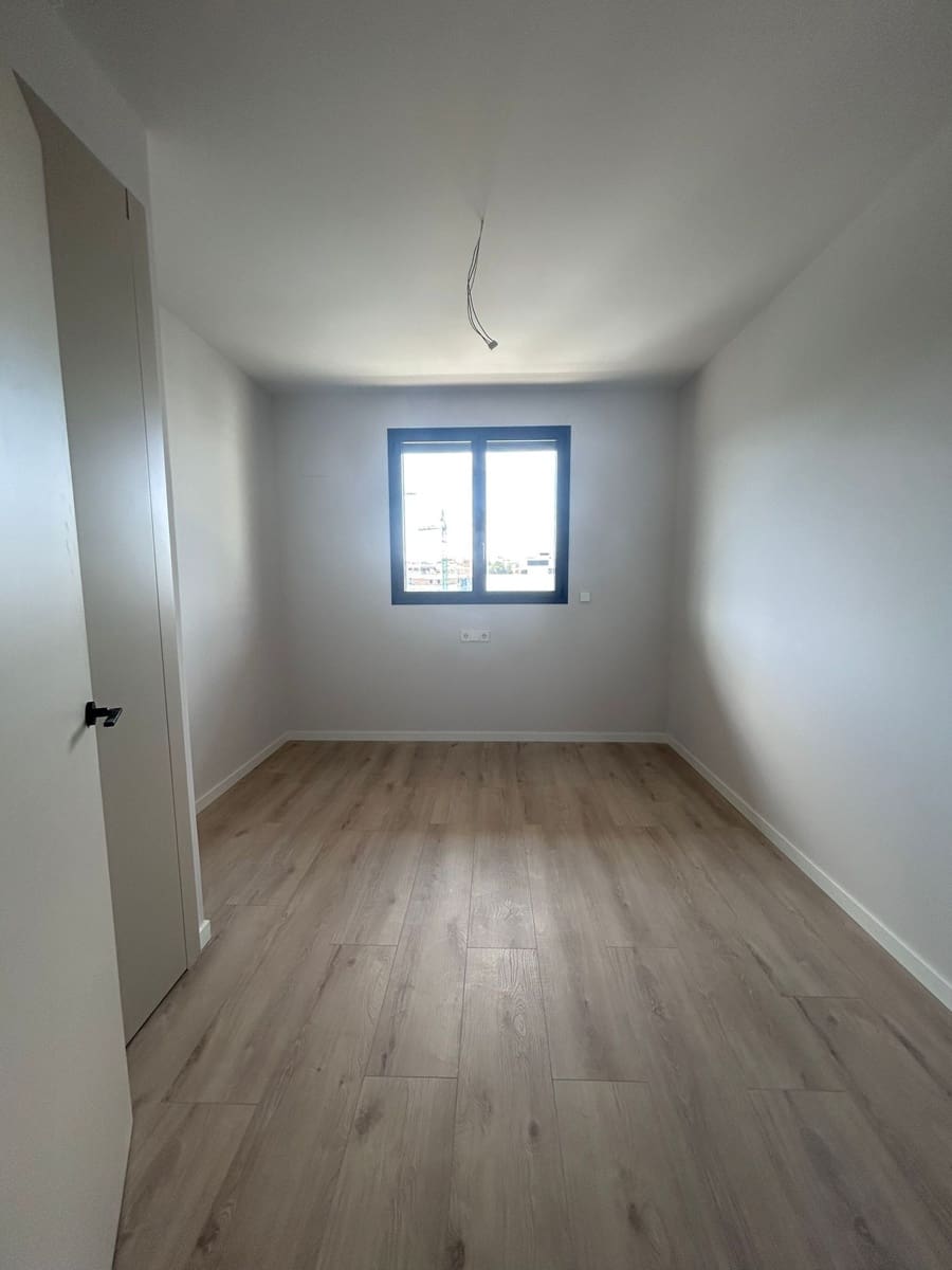 2 bedroom Flat for rent in Sant Pere de Ribes with pool garage - € 2,200 (Ref: 9851640)