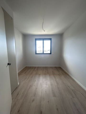 Piso de 2 habitaciones en Sant Pere de Ribes en alquiler con piscina garaje - 2.200 € (Ref: 9851640)