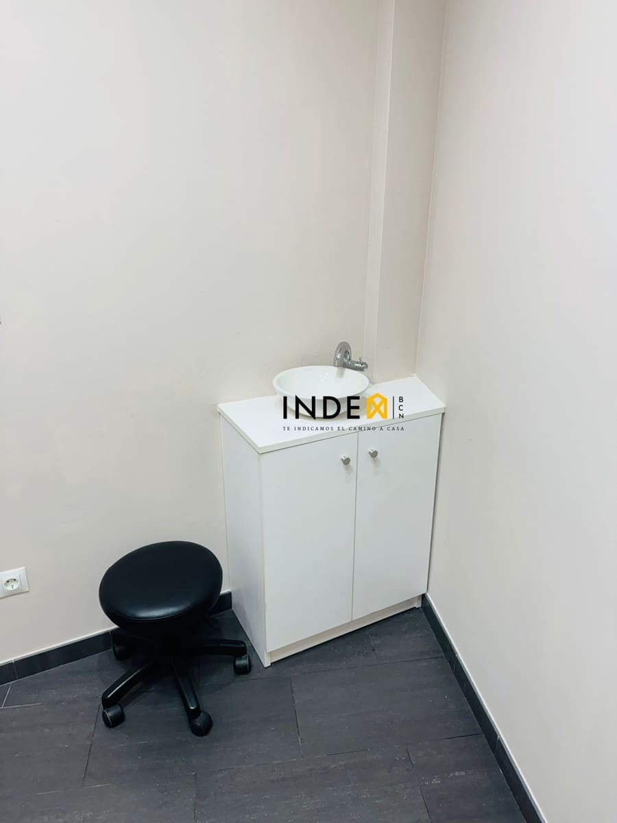 Komercyjne do wynajęcia w Sitges - 1 600 € (Ref: 9864709)