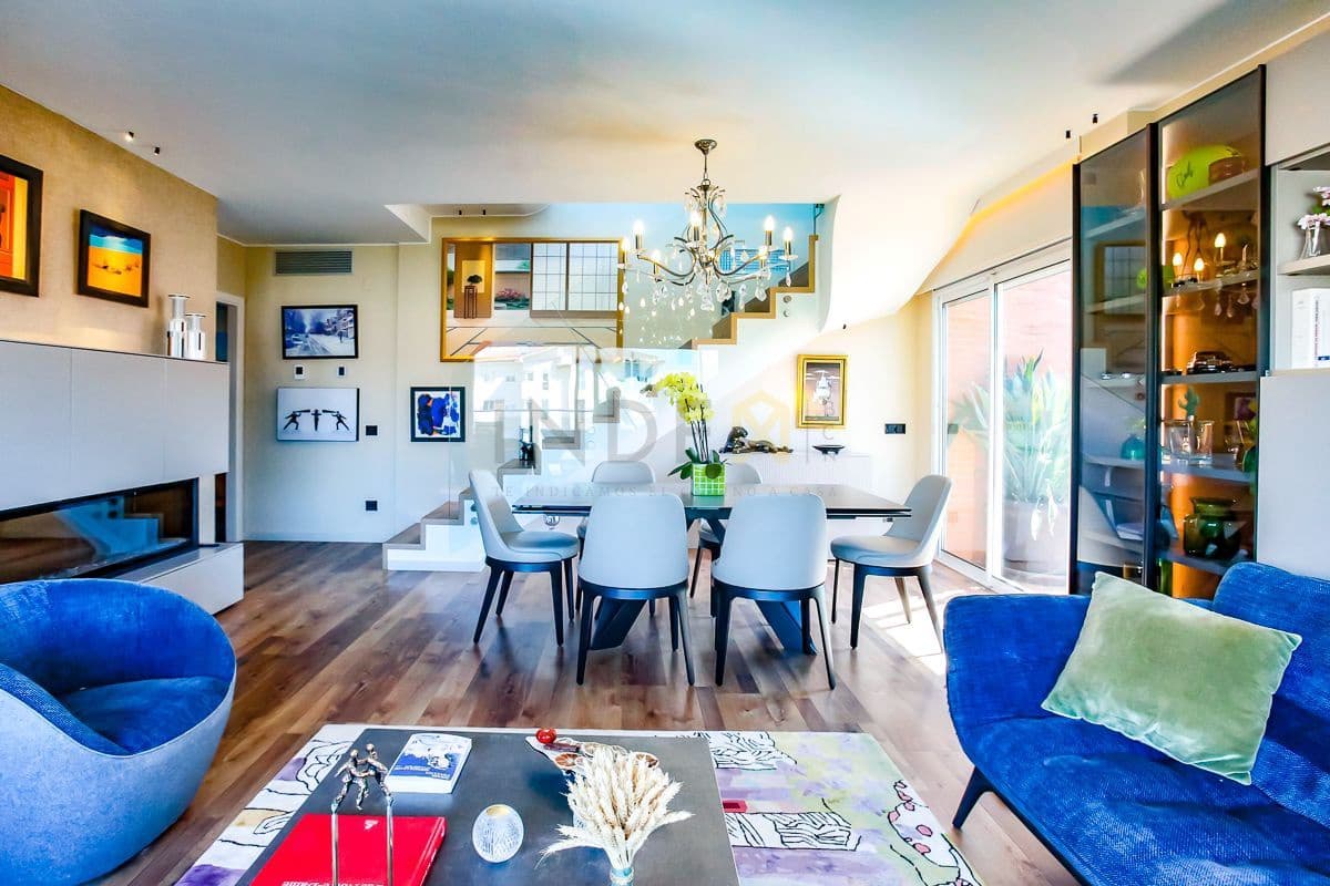 4 soverom Penthouse til salgs i Sitges med svømmebasseng garasje - € 895 000 (Ref: 9868268)