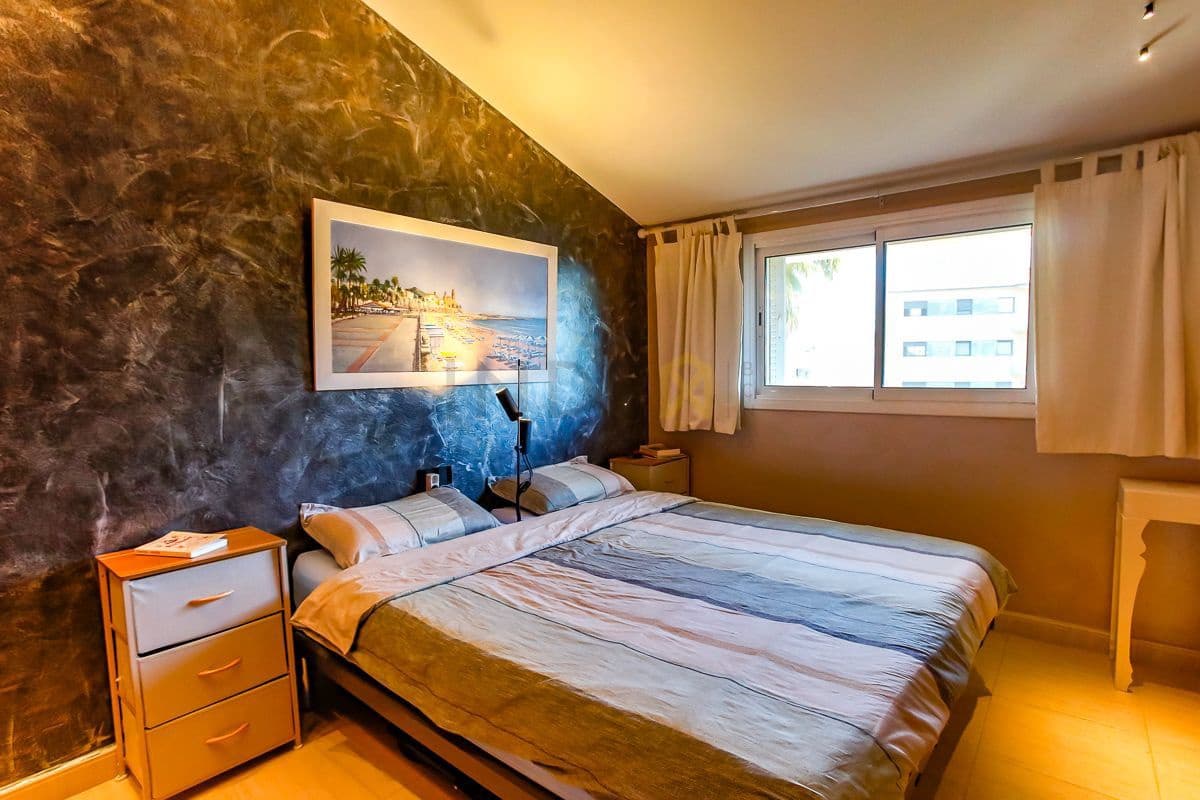 4 soverom Penthouse til salgs i Sitges med svømmebasseng garasje - € 895 000 (Ref: 9868268)