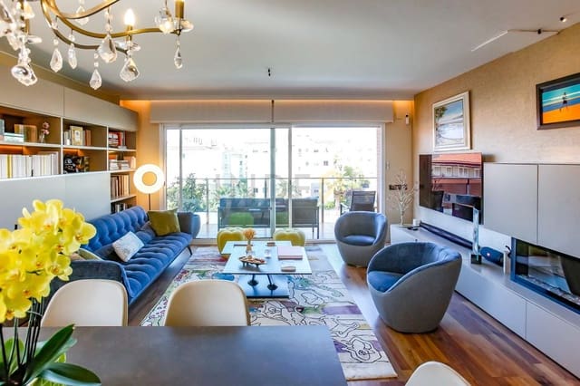 4 soverom Penthouse til salgs i Sitges med svømmebasseng garasje - € 895 000 (Ref: 9868268)