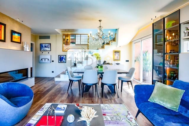 4 soverom Penthouse til salgs i Sitges med svømmebasseng garasje - € 895 000 (Ref: 9868268)