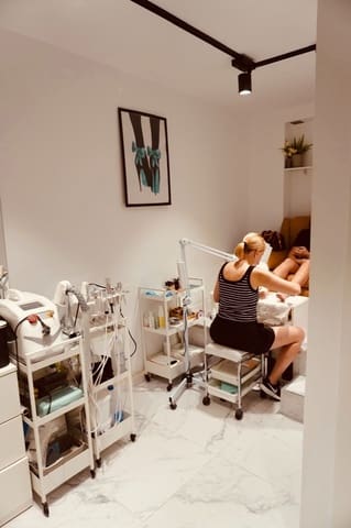 Kaupallinen vuokrattavana paikassa Sitges - 2 000 € (Ref: 9873032)
