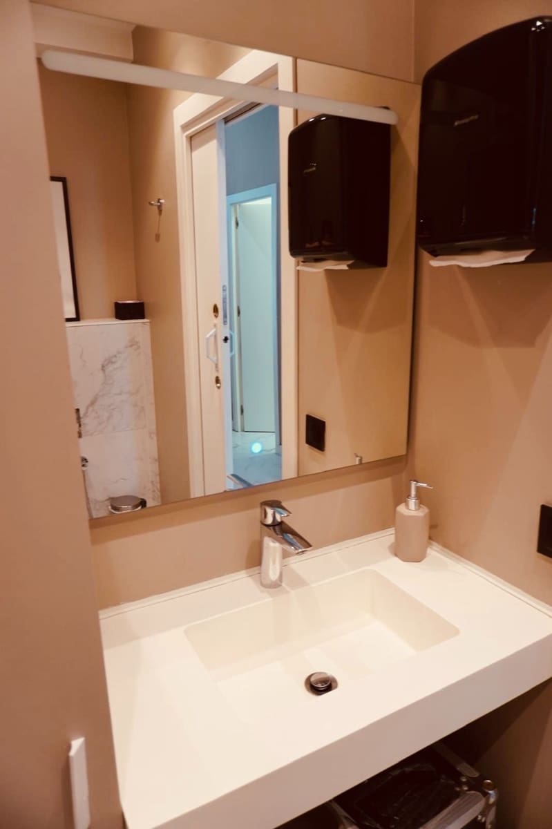 Kaupallinen vuokrattavana paikassa Sitges - 2 000 € (Ref: 9873032)