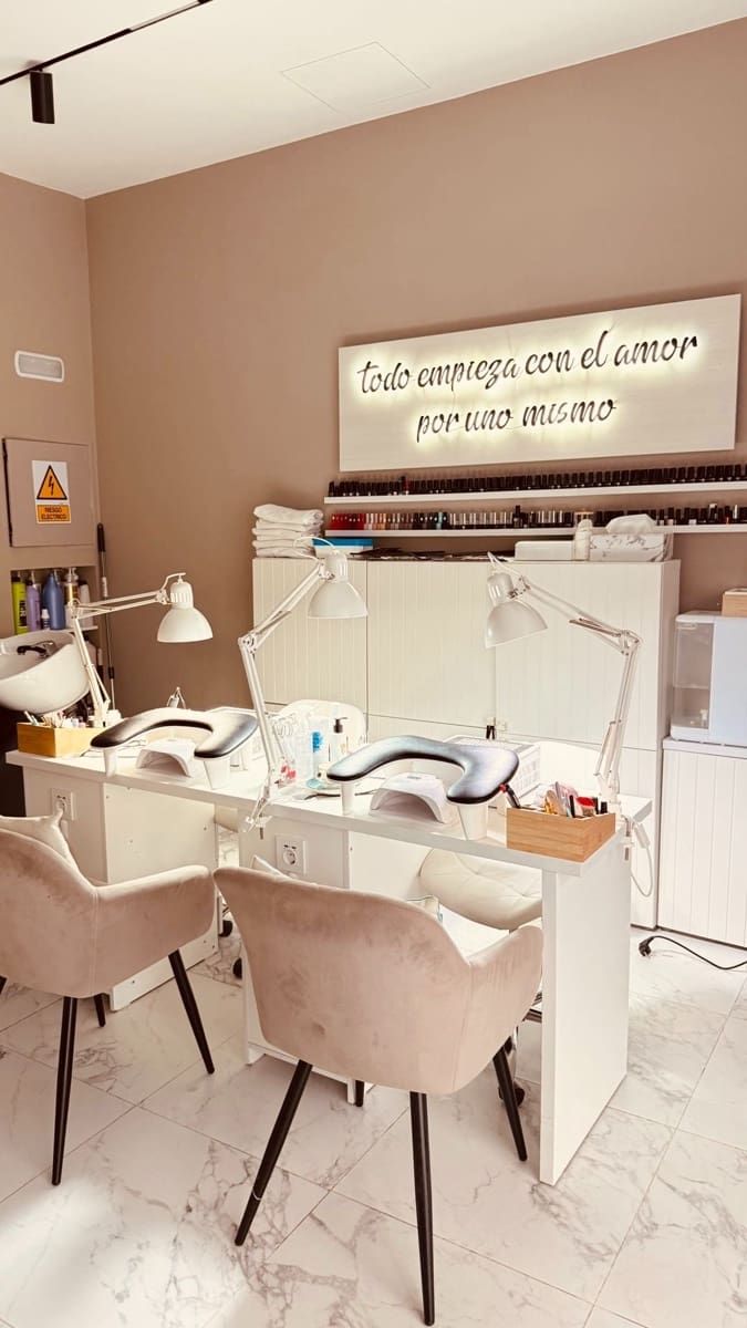 Kaupallinen vuokrattavana paikassa Sitges - 2 000 € (Ref: 9873032)