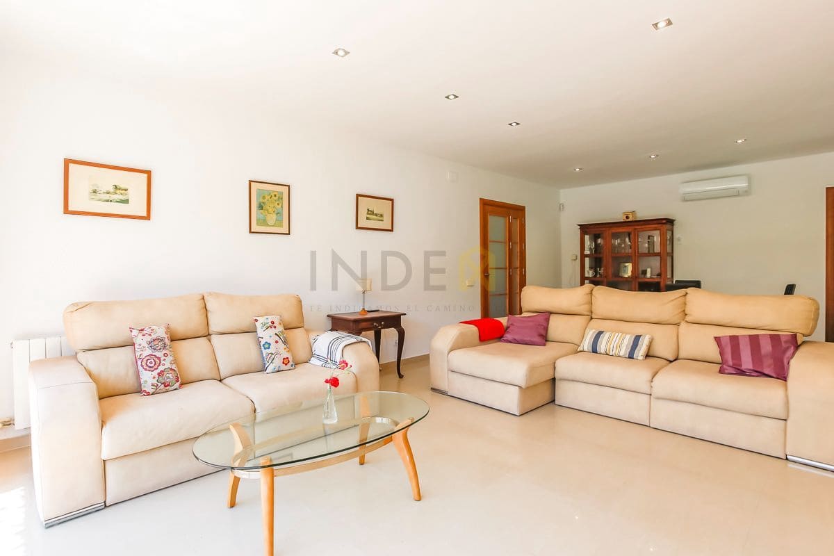 4 bedroom Villa for sale in Cubelles with pool garage - € 1,100,000 (Ref: 9880638)