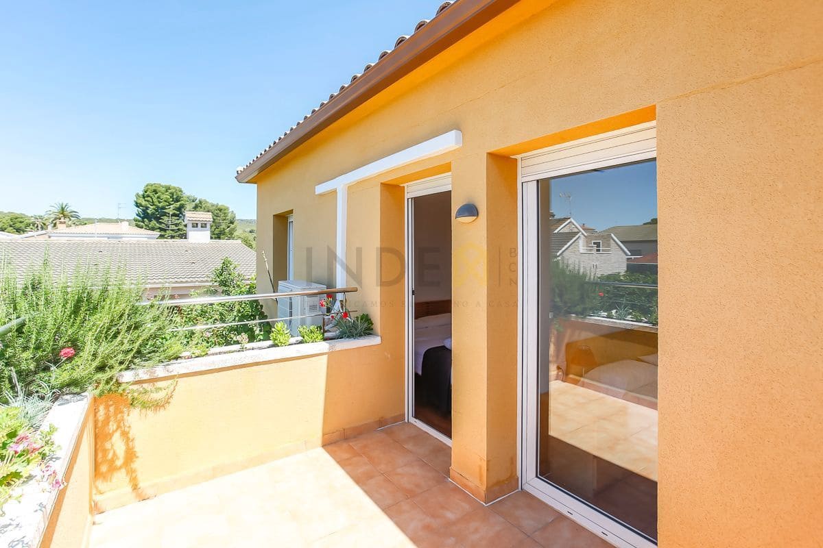 4 bedroom Villa for sale in Cubelles with pool garage - € 1,100,000 (Ref: 9880638)