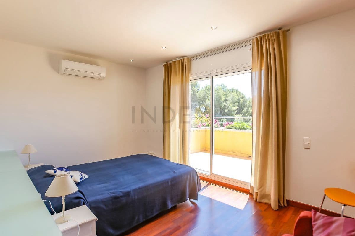 4 bedroom Villa for sale in Cubelles with pool garage - € 1,100,000 (Ref: 9880638)