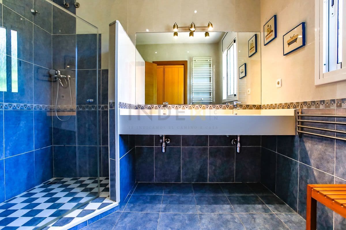 4 bedroom Villa for sale in Cubelles with pool garage - € 1,100,000 (Ref: 9880638)