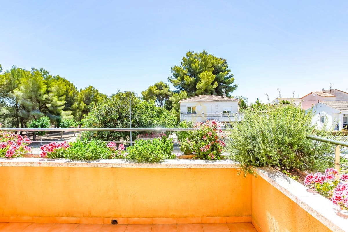 4 bedroom Villa for sale in Cubelles with pool garage - € 1,100,000 (Ref: 9880638)