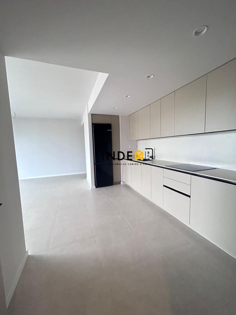 3 makuuhuone Kattohuoneisto vuokrattavana paikassa Sant Pere de Ribes mukana uima-altaan 
autotalli - 2 300 € (Ref: 9884140)