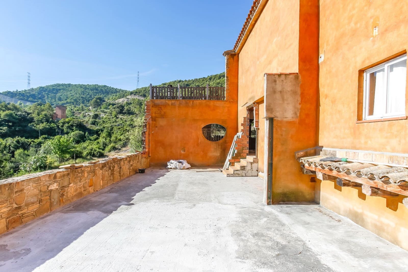 6 bedroom Finca/Country House for sale in Sant Vicenc de Castellet with pool garage - € 832,000 (Ref: 9915292)