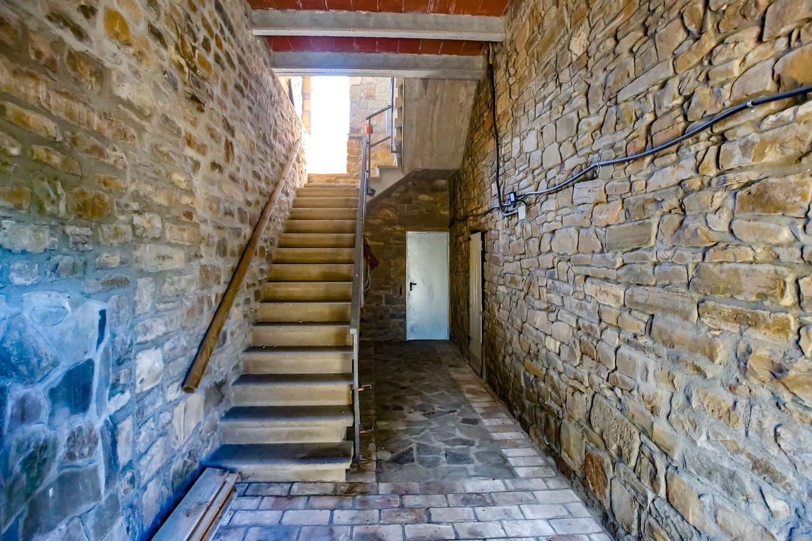 6 bedroom Finca/Country House for sale in Sant Vicenc de Castellet with pool garage - € 832,000 (Ref: 9915292)