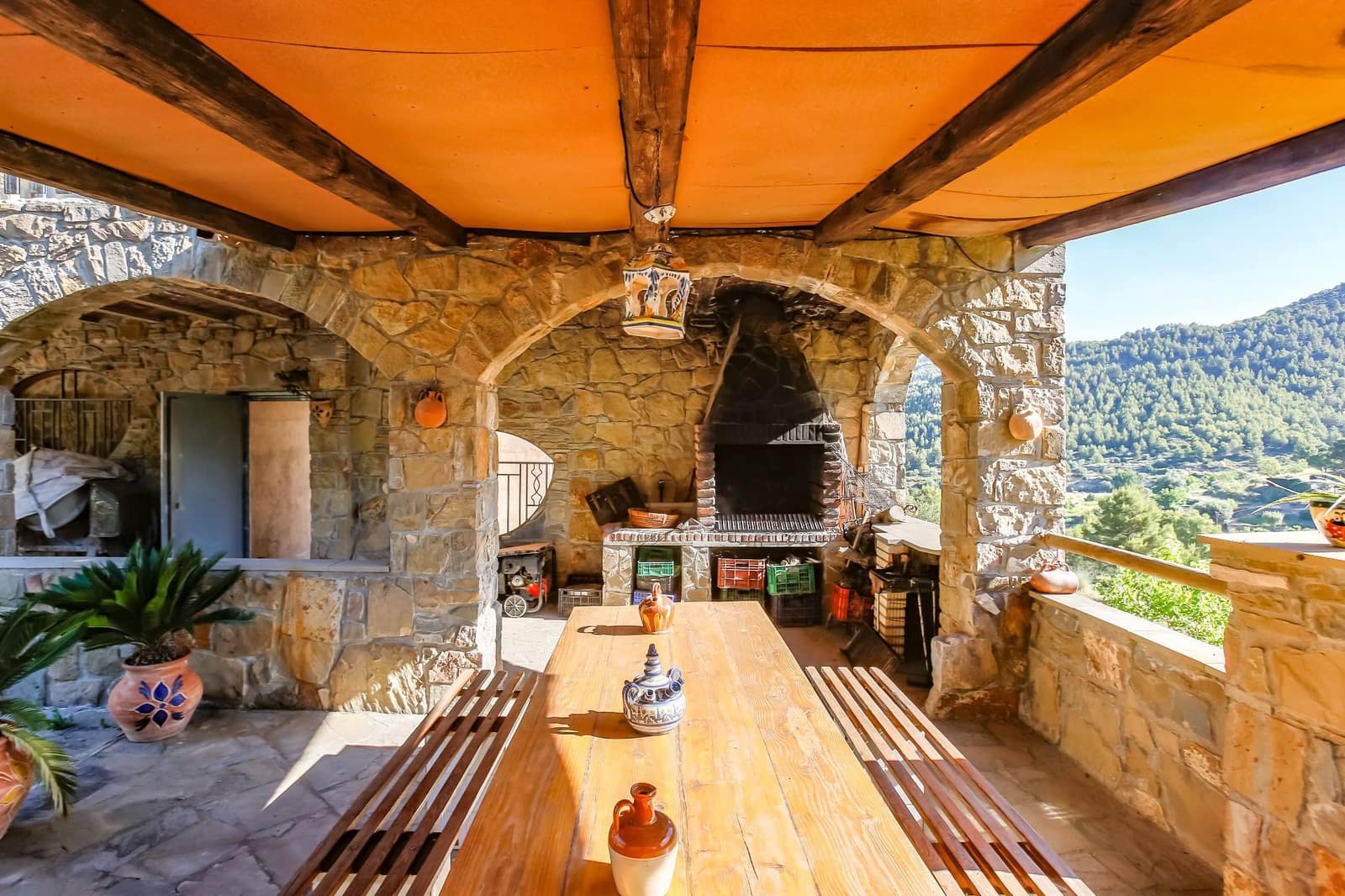 6 bedroom Finca/Country House for sale in Sant Vicenc de Castellet with pool garage - € 832,000 (Ref: 9915292)
