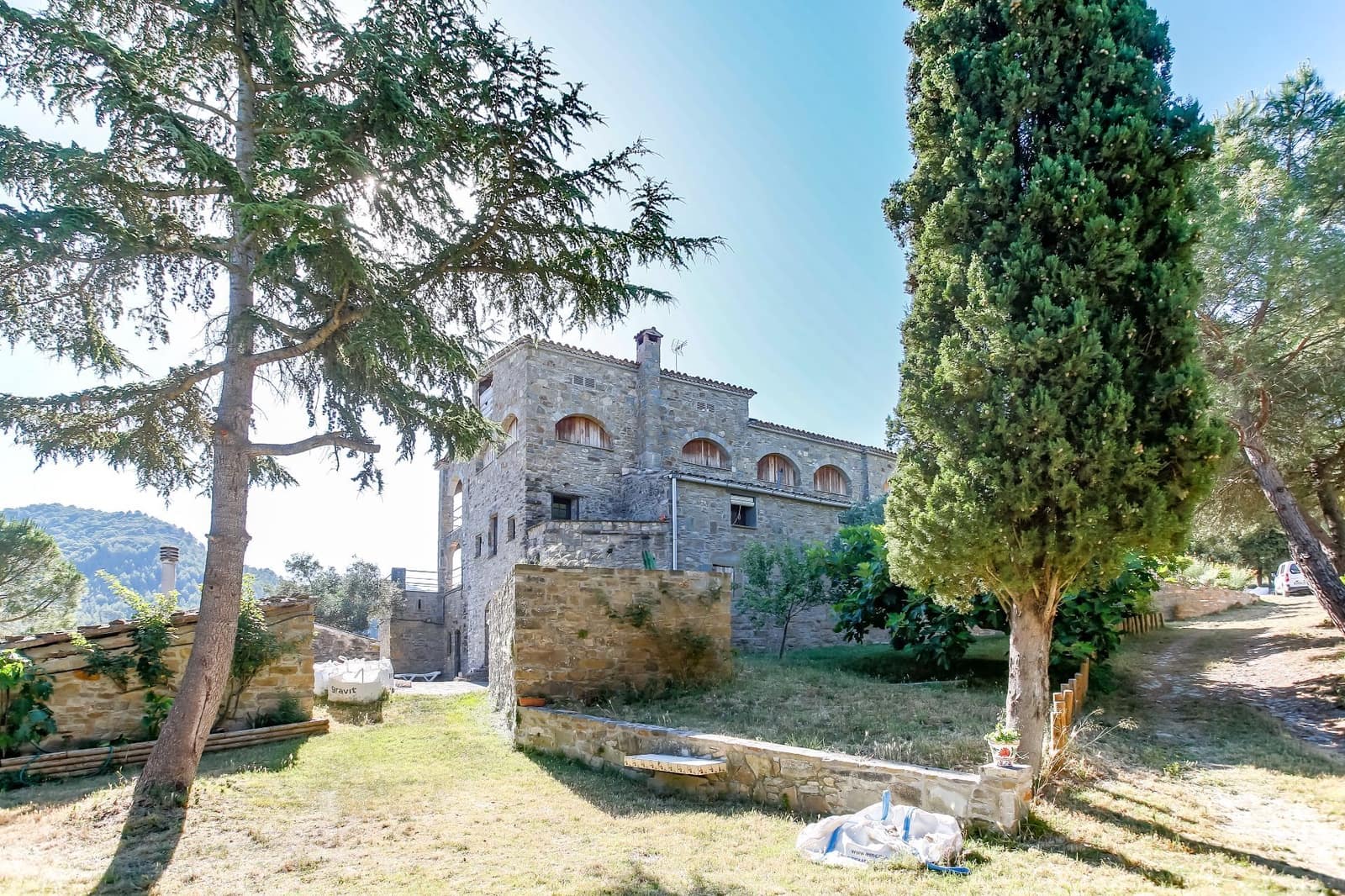6 bedroom Finca/Country House for sale in Sant Vicenc de Castellet with pool garage - € 832,000 (Ref: 9915292)