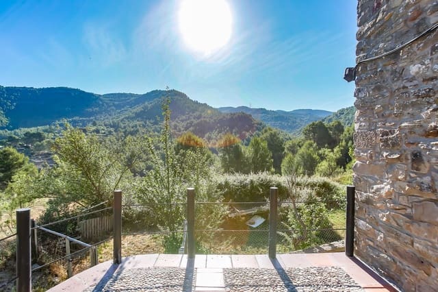 Finca/Casa Rural de 6 habitaciones en Sant Vicenç de Castellet en venta con piscina garaje - 832.000 € (Ref: 9915292)
