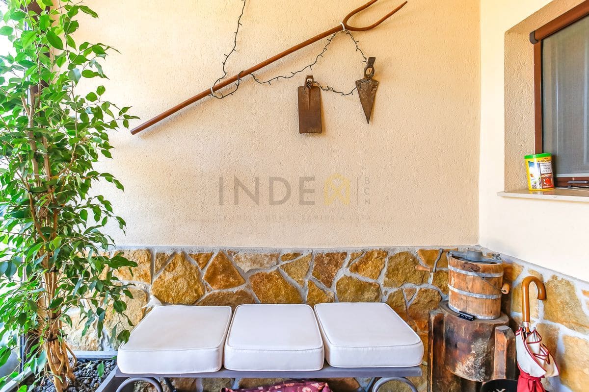 4 bedroom Villa for sale in Olivella with garage - € 360,000 (Ref: 9928842)