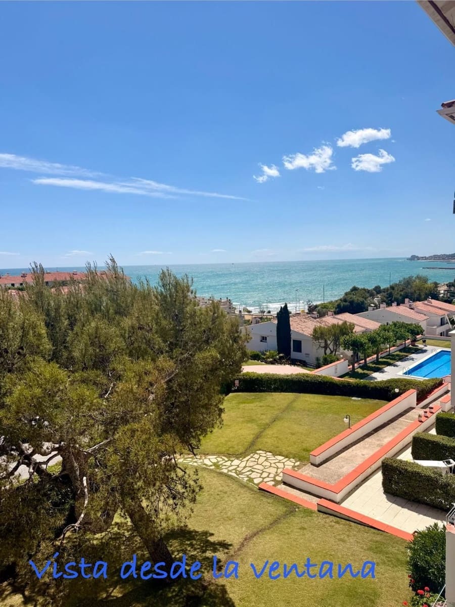 Studio for sale in Sitges with pool garage - € 240,000 (Ref: 9928843)