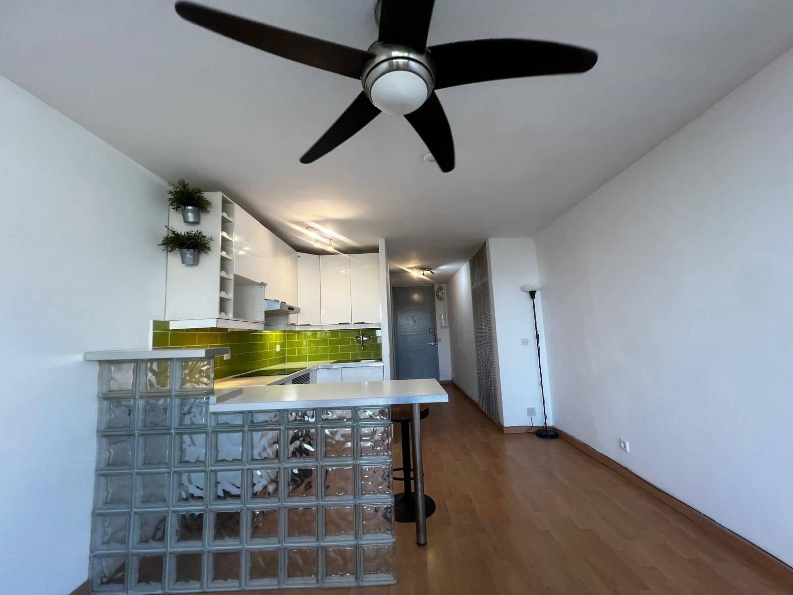 Studio for sale in Sitges with pool garage - € 240,000 (Ref: 9928843)