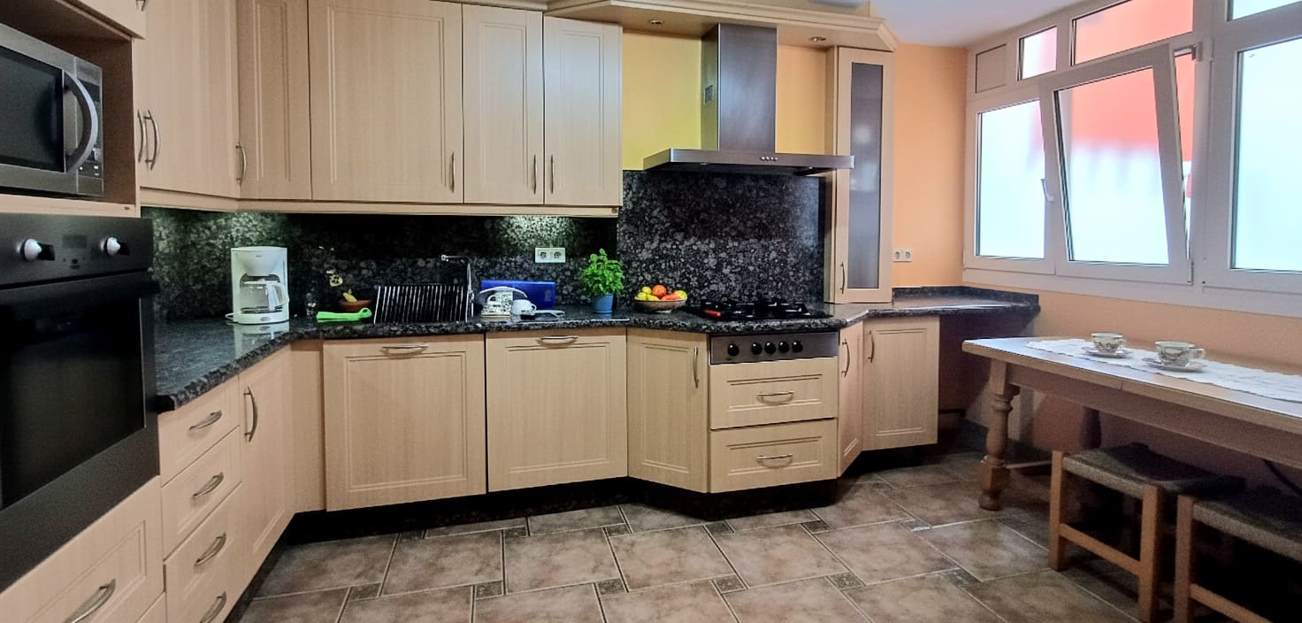 3 soveværelse Lejlighed til salg i Fuengirola med swimmingpool - € 349.000 (Ref: 9676643)