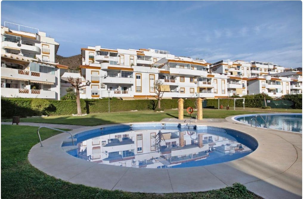 2 makuuhuone Kattohuoneisto myytävänä paikassa Benalmadena mukana uima-altaan 
autotalli - 450 000 € (Ref: 9679266)