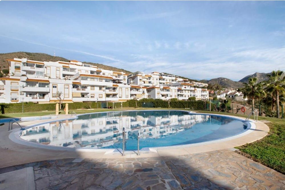 2 makuuhuone Kattohuoneisto myytävänä paikassa Benalmadena mukana uima-altaan 
autotalli - 450 000 € (Ref: 9679266)