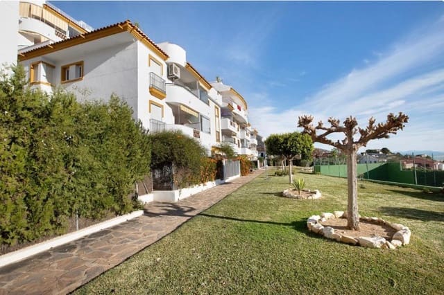 2 makuuhuone Kattohuoneisto myytävänä paikassa Benalmádena pueblo, Benalmádena mukana uima-altaan 
autotalli - 450 000 € (Ref: 9679266)