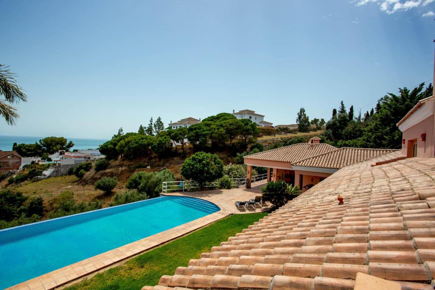 6 soveværelse Rækkehus til salg i Benalmadena med swimmingpool garage - € 2.300.000 (Ref: 9435097)