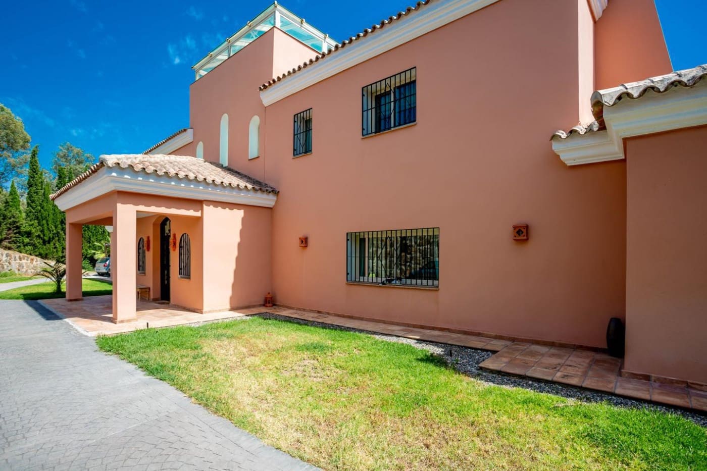 6 soveværelse Rækkehus til salg i Benalmadena med swimmingpool garage - € 2.300.000 (Ref: 9435097)