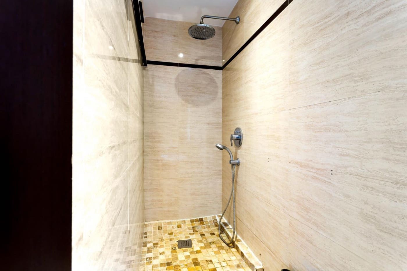 6 soveværelse Rækkehus til salg i Benalmadena med swimmingpool garage - € 2.300.000 (Ref: 9435097)