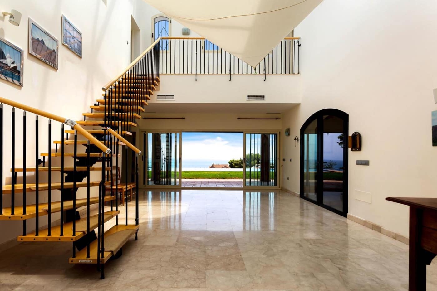 6 soveværelse Rækkehus til salg i Benalmadena med swimmingpool garage - € 2.300.000 (Ref: 9435097)