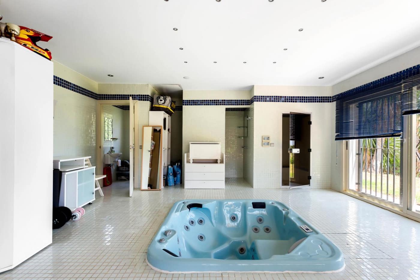 6 soveværelse Rækkehus til salg i Benalmadena med swimmingpool garage - € 2.300.000 (Ref: 9435097)