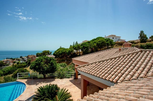 6 soveværelse Rækkehus til salg i Benalmádena med swimmingpool garage - € 2.300.000 (Ref: 9435097)