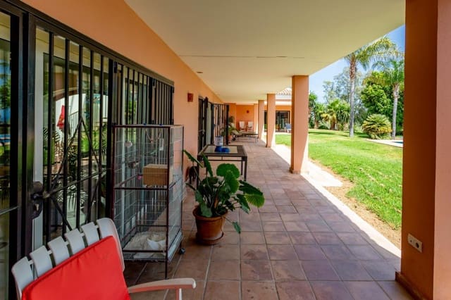 6 soveværelse Rækkehus til salg i Benalmádena med swimmingpool garage - € 2.300.000 (Ref: 9435097)