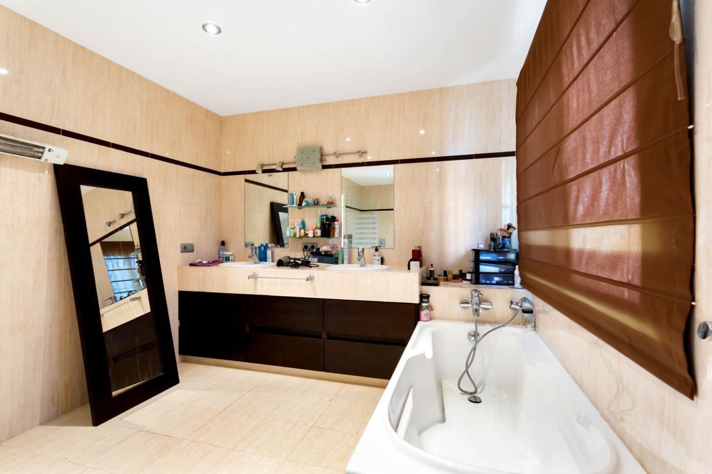 6 soveværelse Rækkehus til salg i Benalmadena med swimmingpool garage - € 2.300.000 (Ref: 9435097)