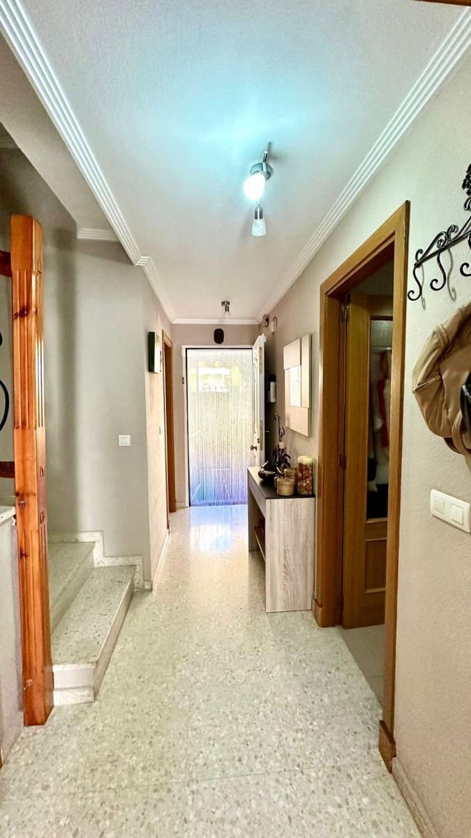 4 makuuhuone Rivitalo myytävänä paikassa Alhaurin de la Torre - 359 900 € (Ref: 9435099)