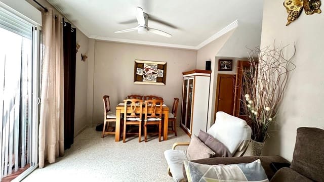 4 makuuhuone Rivitalo myytävänä paikassa Alhaurín de la Torre - 359 900 € (Ref: 9435099)