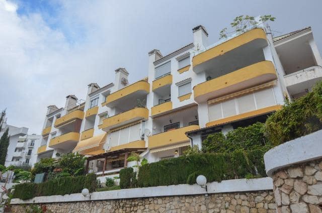 3 bedroom Apartment for sale in Benalmadena Costa with garage - € 380,000 (Ref: 9435100)