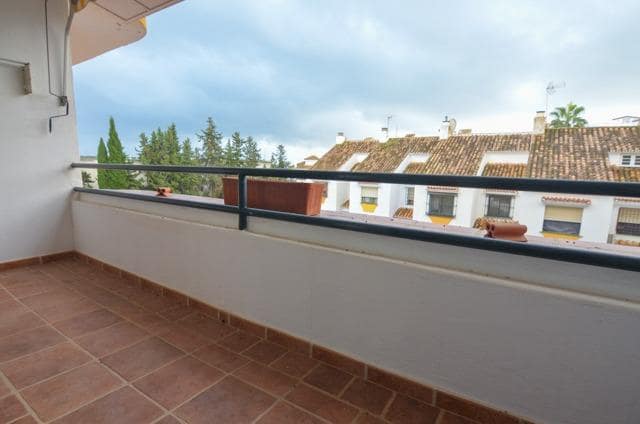 3 bedroom Apartment for sale in Benalmadena Costa with garage - € 380,000 (Ref: 9435100)