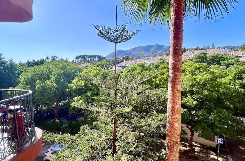 3 soveværelse Lejlighed til salg i Torrequebrada med swimmingpool - € 415.000 (Ref: 9435102)